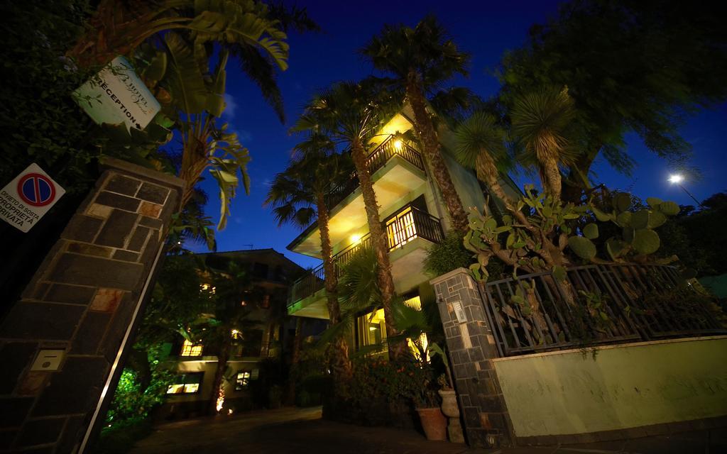 Hotel Borgo Verde Катания Екстериор снимка